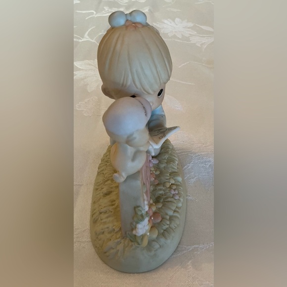 Adorable Precious Moments figurine titled "RV Haven' Fun Or What" collectible. - Picture 4 of 8